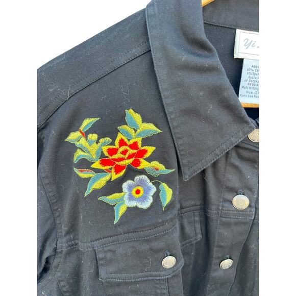 Yi Lin Women's Shirt Flower Peacock Embroidered Button Up Black Plus Size 2X - Picture 7 of 8